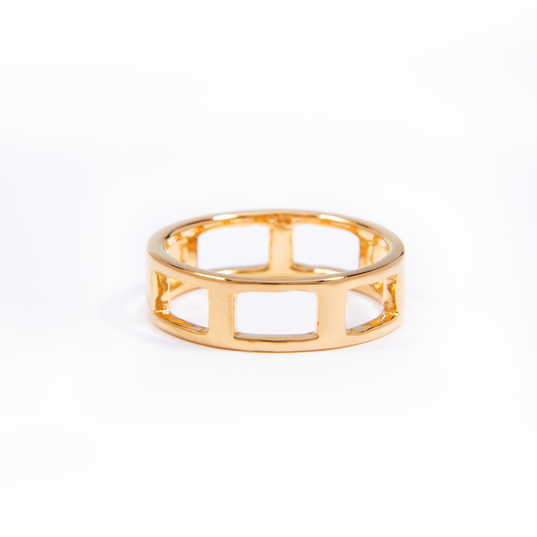Courtney cutout ring