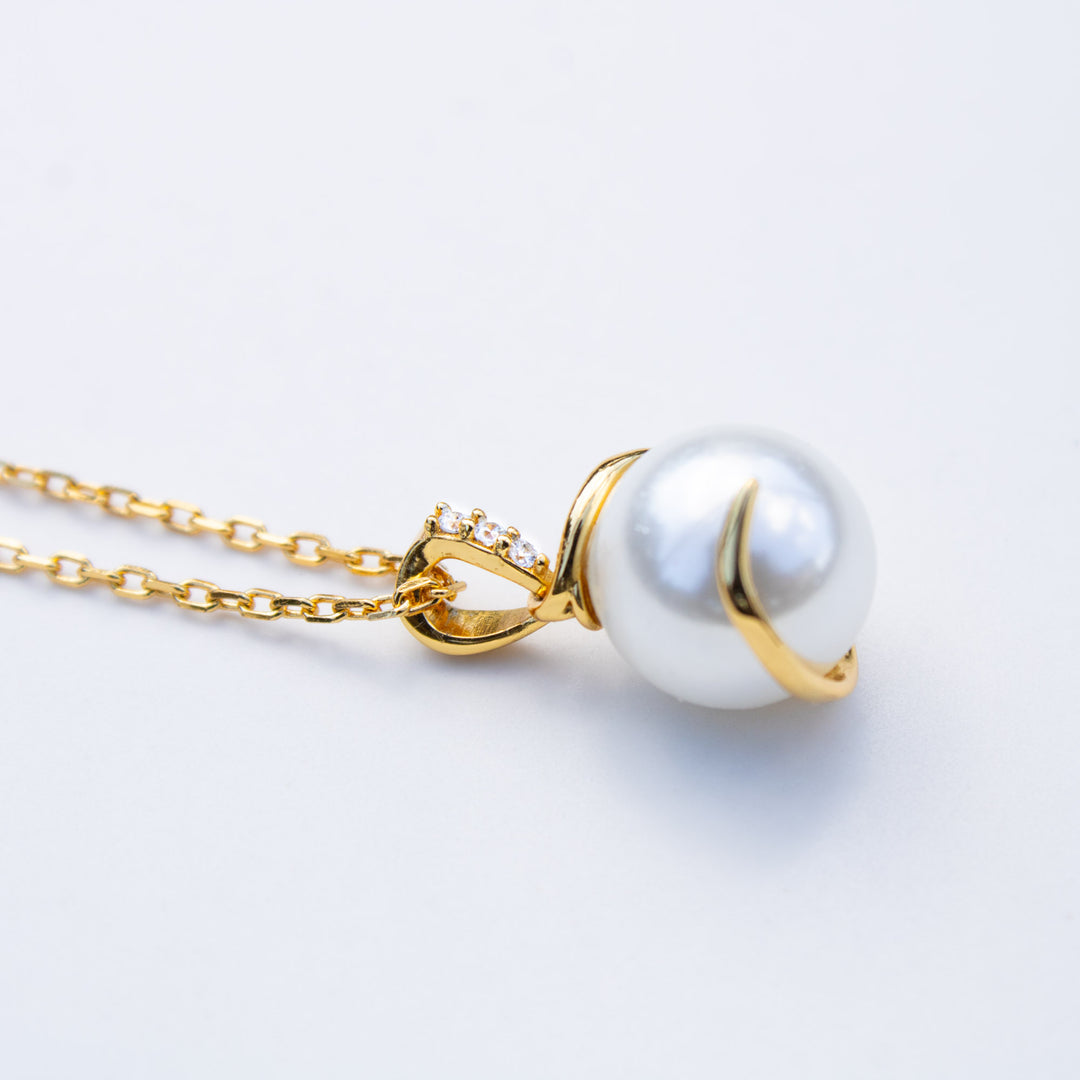 Lizbeth Pearl Wrap Pendant Necklace