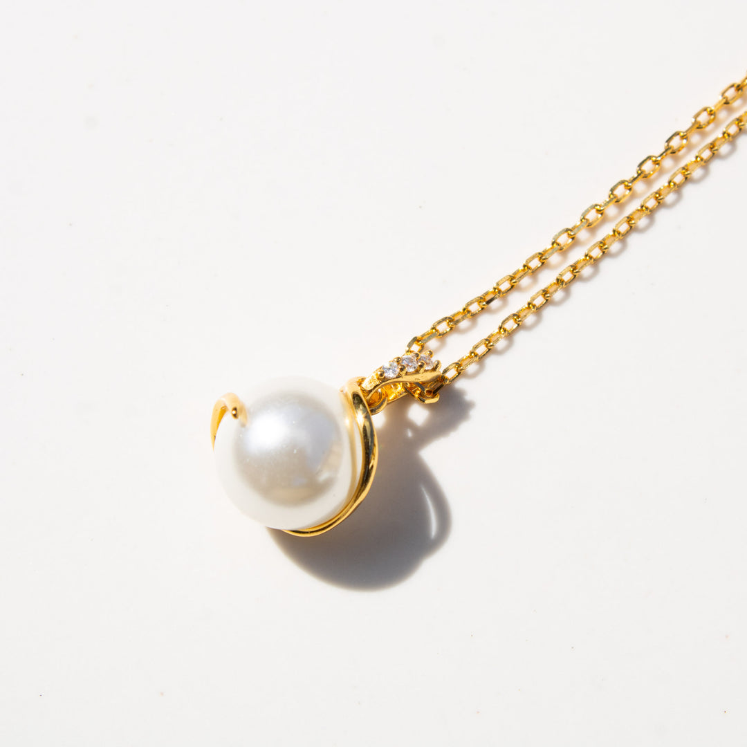 Lizbeth Pearl Wrap Pendant Necklace